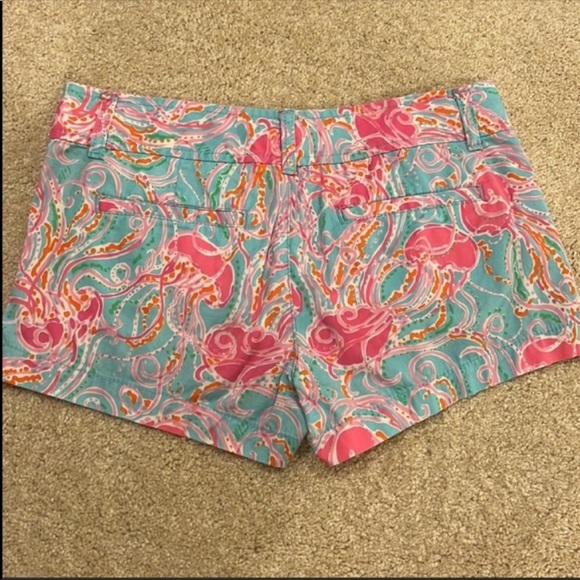 Lilly Pulitzer Walsh Shorts - Picture 4 of 5